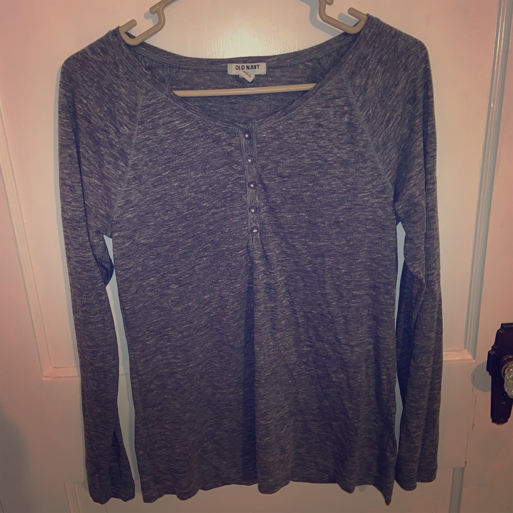 Grey Old Navy long sleeve pajama top